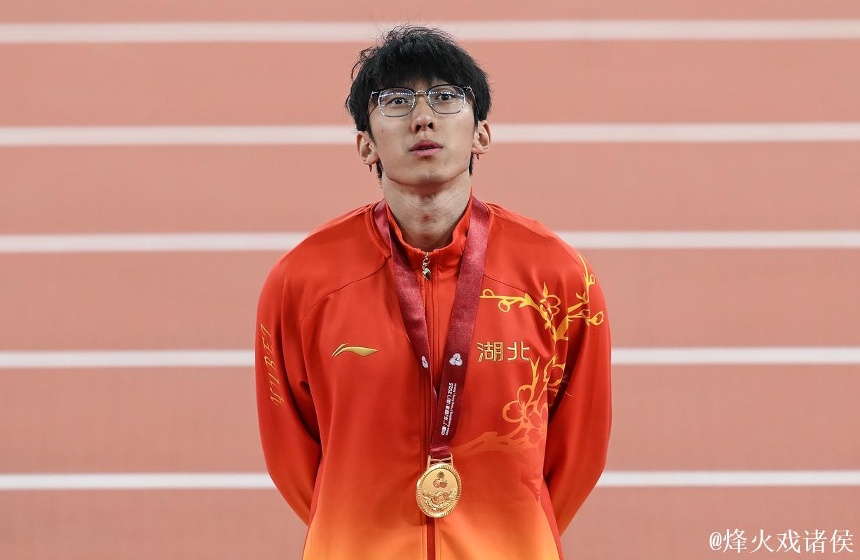 全运会男子百米决赛 湖北选手李泽洋摘得金牌 全运会男子百米决赛 湖北选手李泽洋摘得金牌